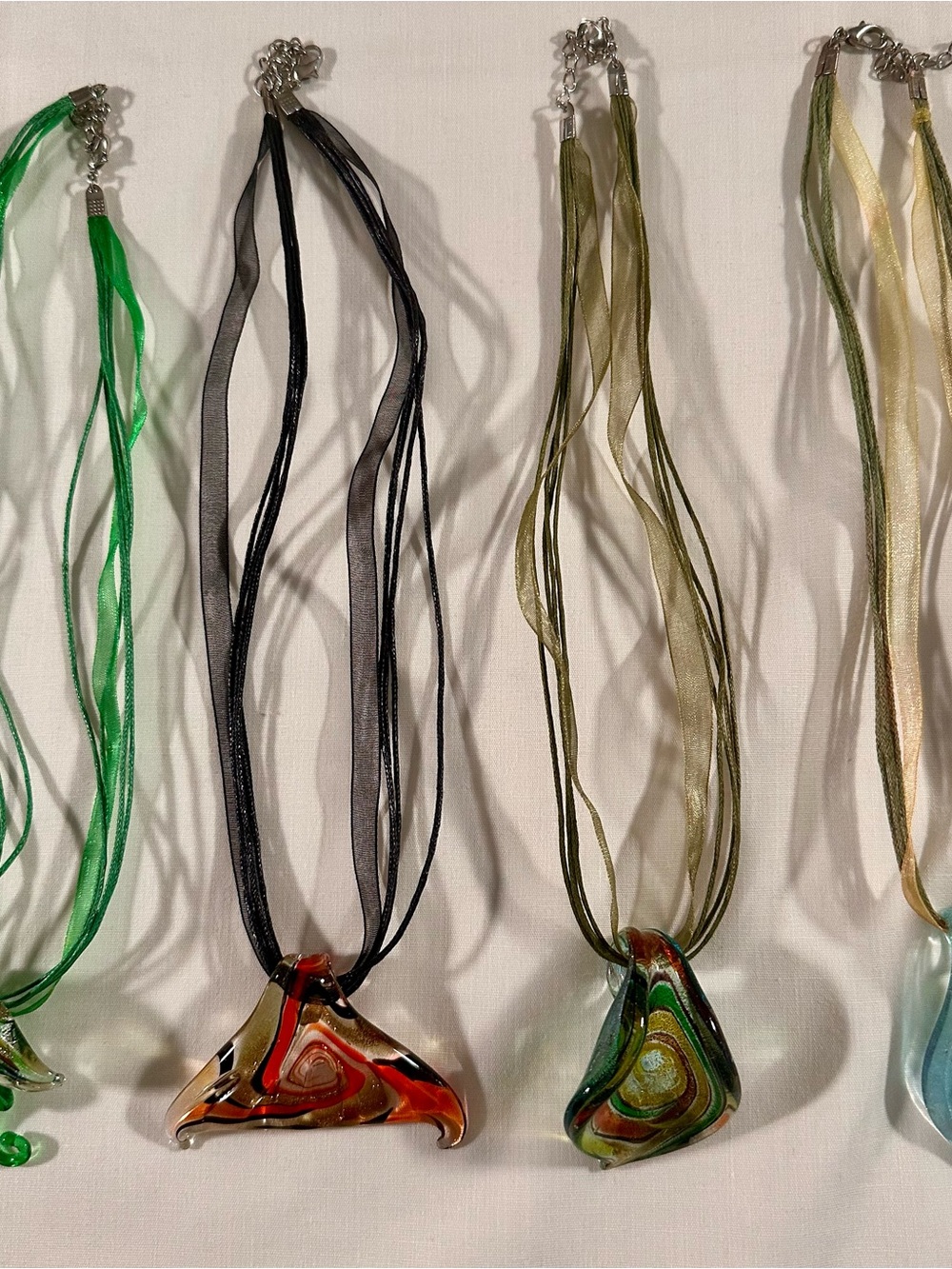 Artisan Multicolor Glass Pendant Necklace Boho dressy fairy artsy &hippie Y2K